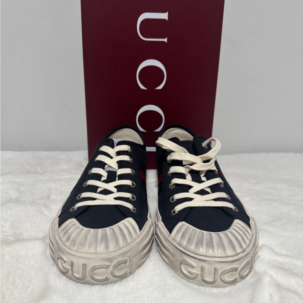 Gucci Men's Black Sneakers with Red and Green Accents - Picture 2 of 5
